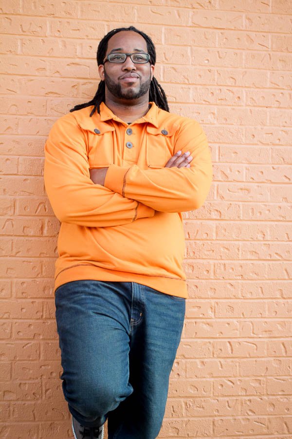 Pic Orange Wall Alt